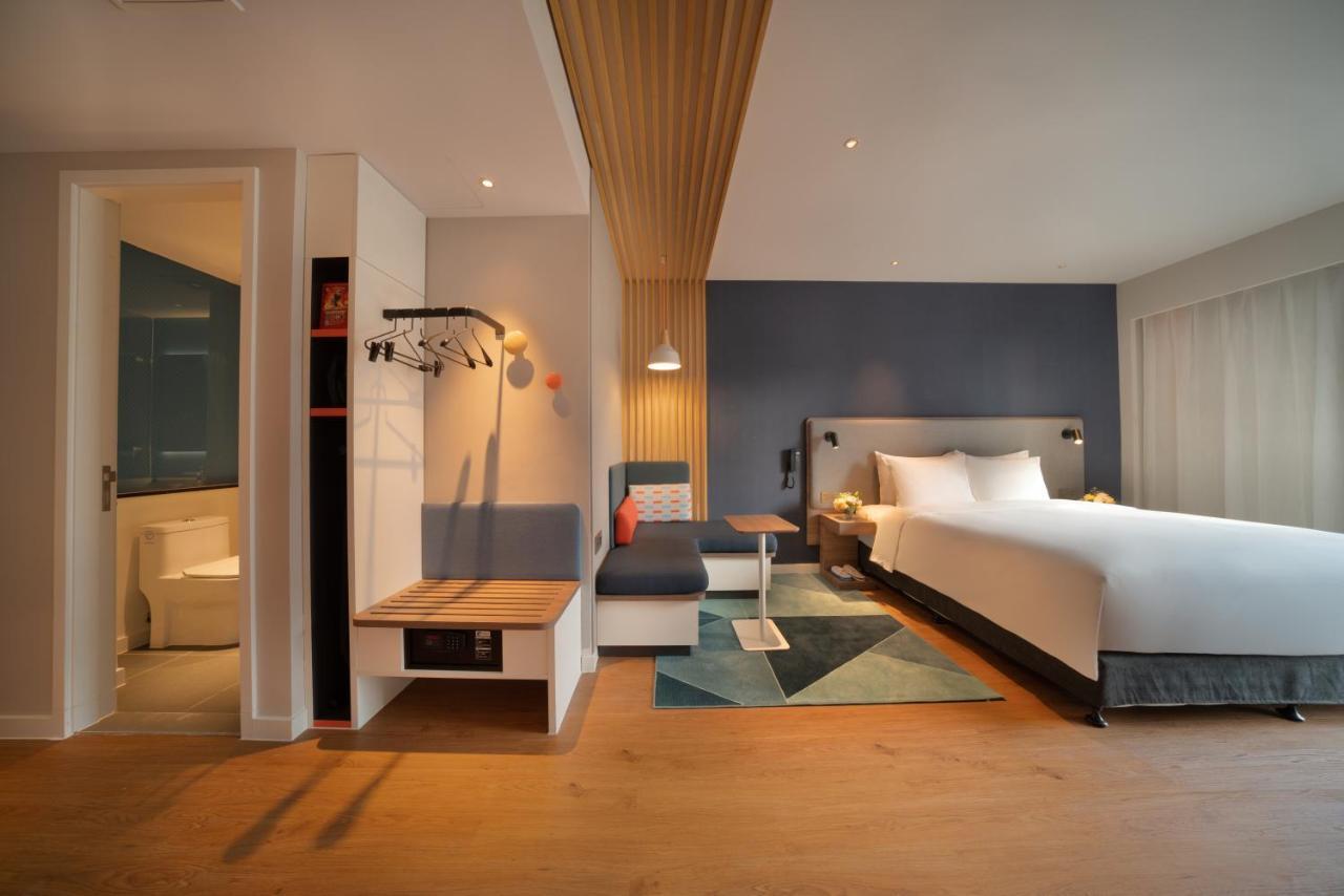 Holiday Inn Express Shanghai Huijin By Ihg Exterior foto
