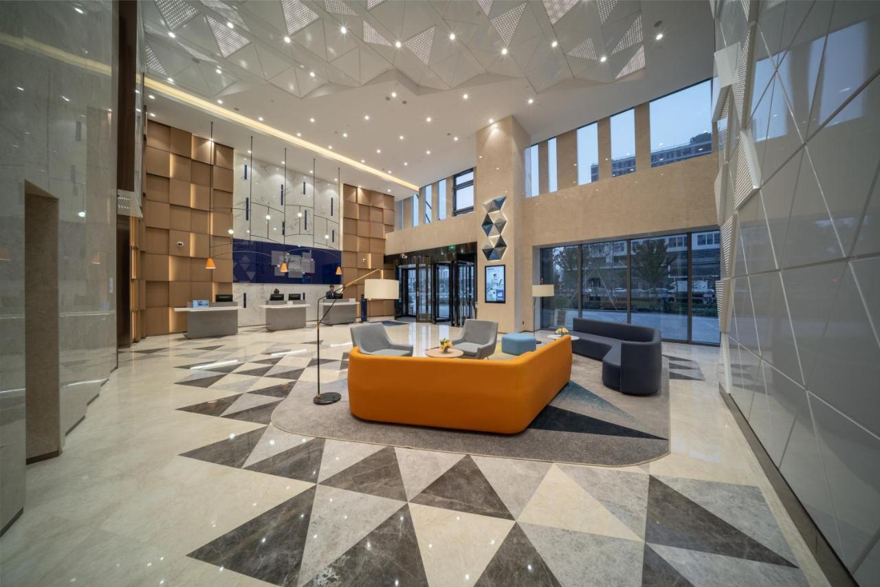 Holiday Inn Express Shanghai Huijin By Ihg Exterior foto