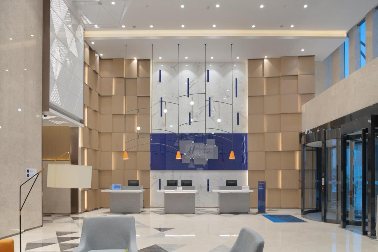 Holiday Inn Express Shanghai Huijin By Ihg Exterior foto
