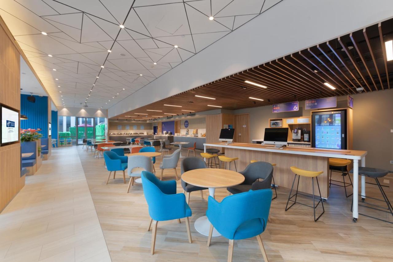 Holiday Inn Express Shanghai Huijin By Ihg Exterior foto